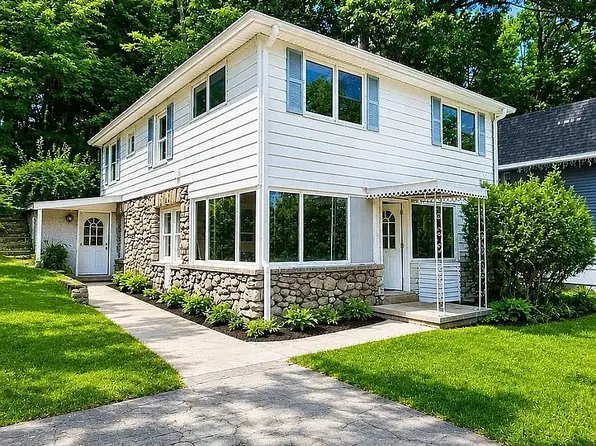 616 Lakes Rd, Monroe, NY 10950
