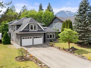 1070 Glacier View Dr, Squamish, BC V8B 0P8