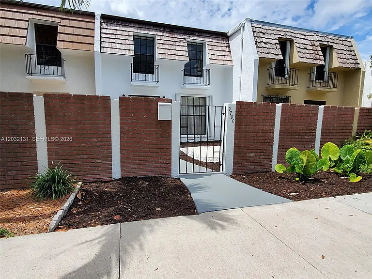 9780 SW 92nd Ter #0 — Photo 1