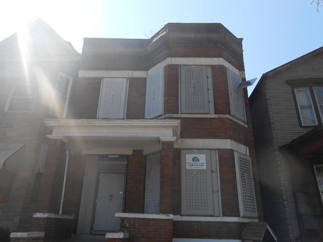 2nd image of 6718 S Evans Ave