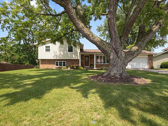2nd image of 609 Westlake Dr