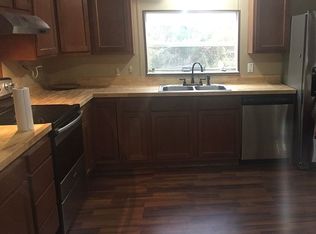 425 Pleasant Ln, Saint George, GA 31562
