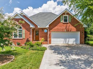 2717 Crazy Horse, Murfreesboro, TN 37127