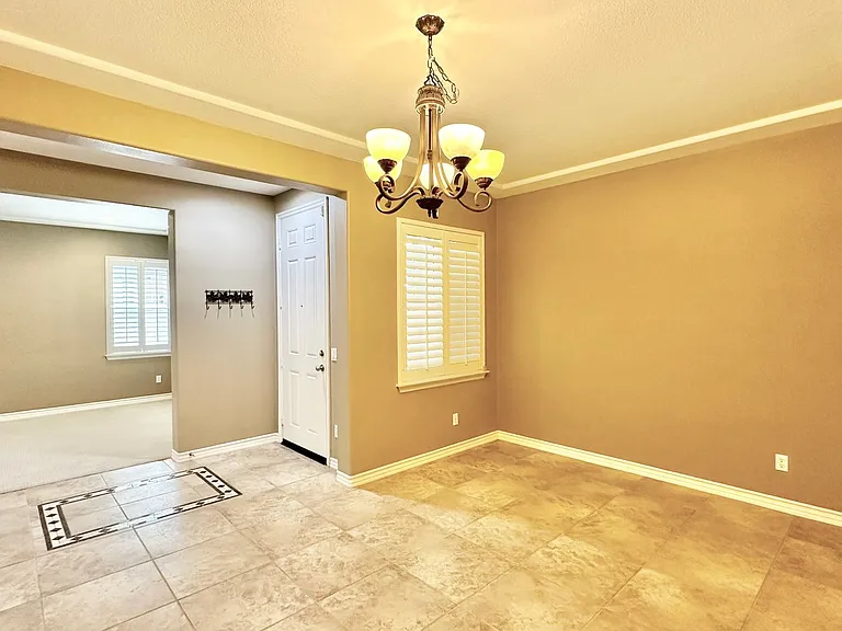 27536 Pinyon St — Photo 4