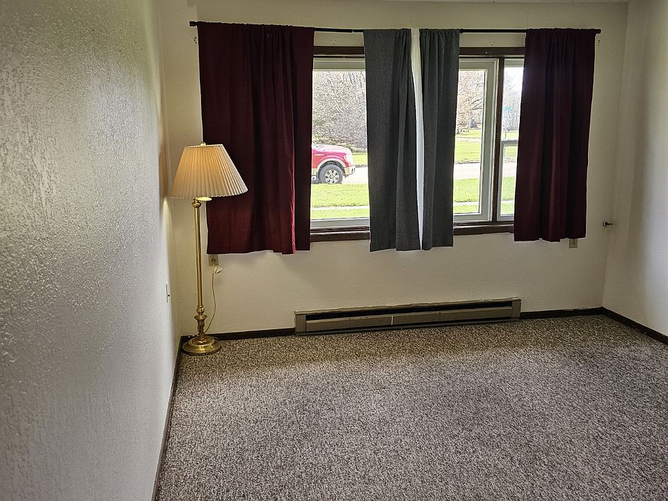 1st image of 640 5th Ave #7