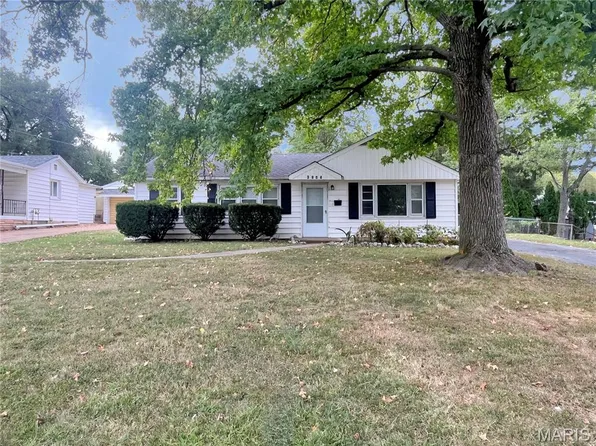 3904 Jane Ave, Saint Ann, MO 63074