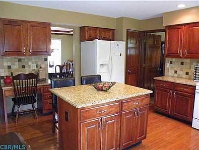 4th image of 6105 Brigids Close Dr