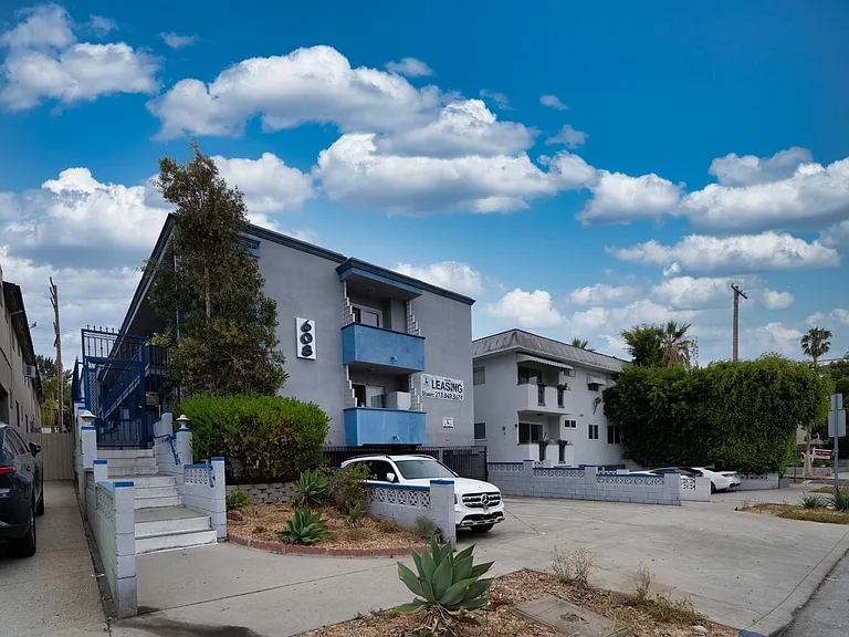 608Hayw — Photo 1