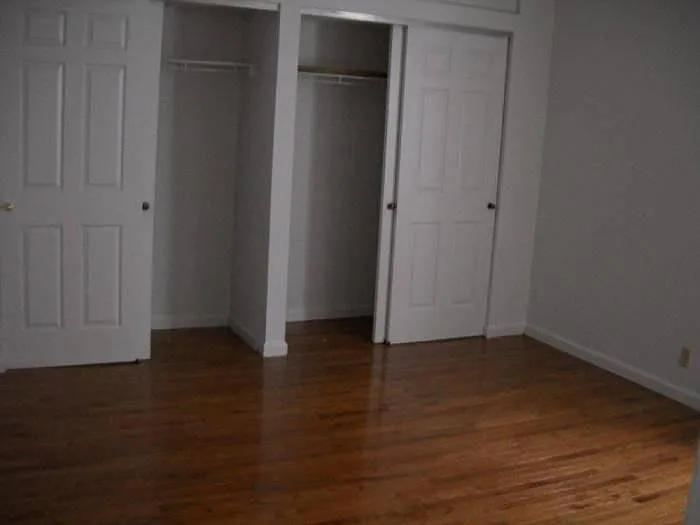 5387 Pershing Ave #E — Photo 7