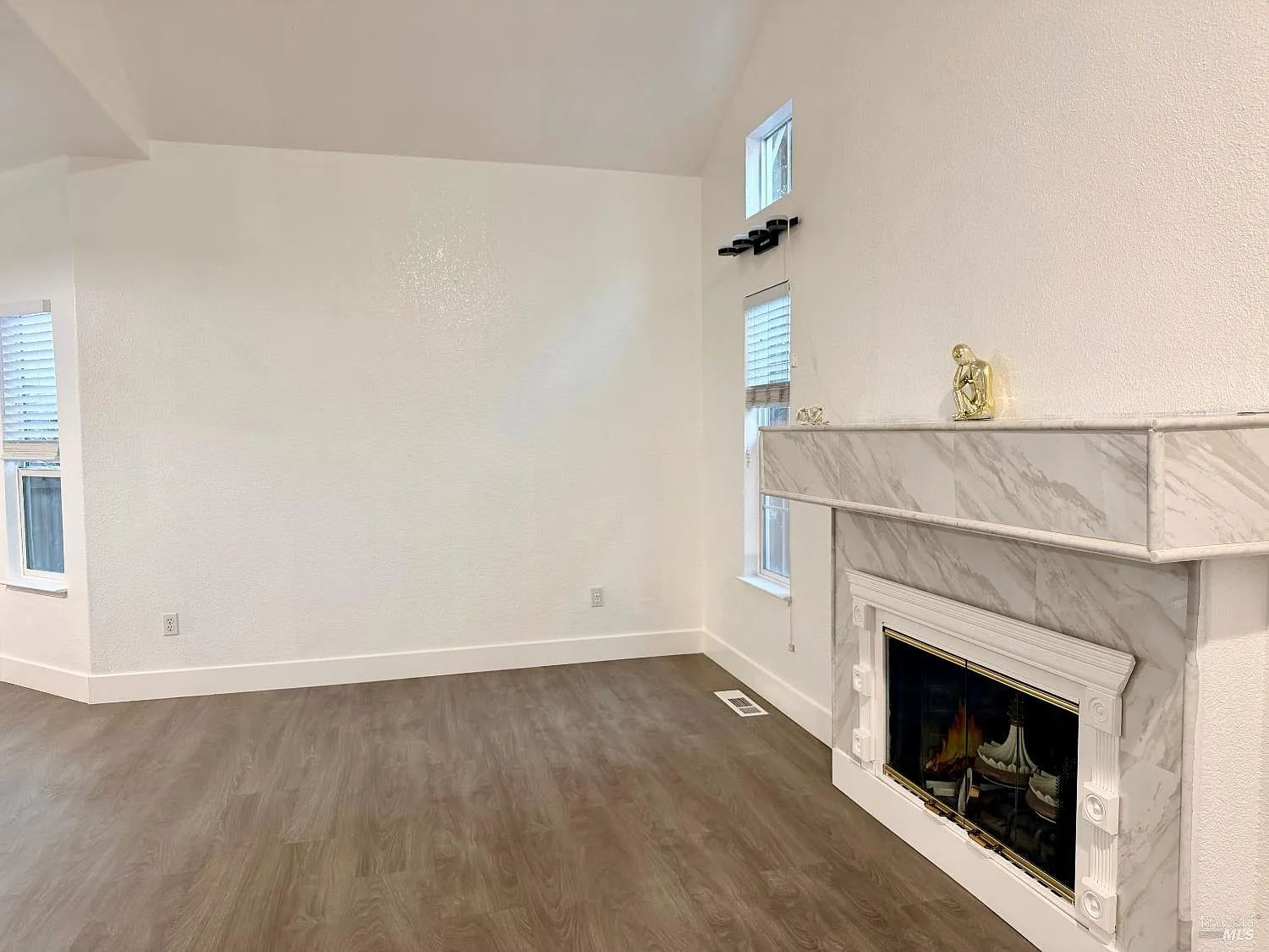 2360 Wicket Avenue - Photo 10