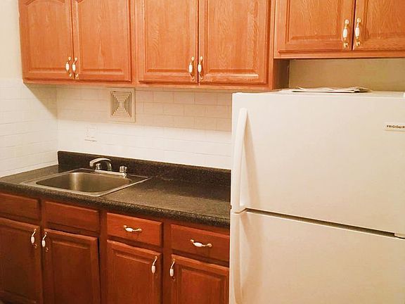 3rd image of 14445 41st Ave APT 5E