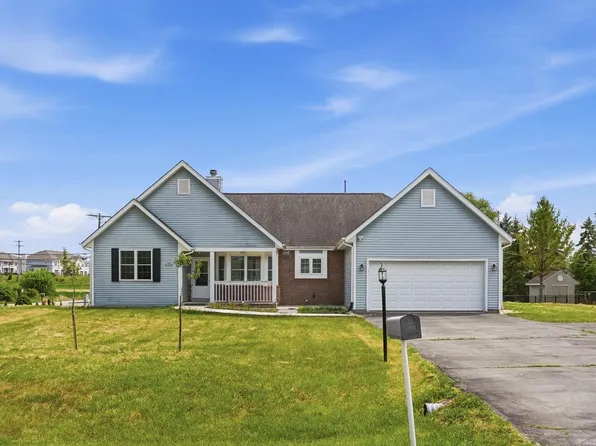 N56W18034 Evergreen LANE, Menomonee Falls, WI 53051