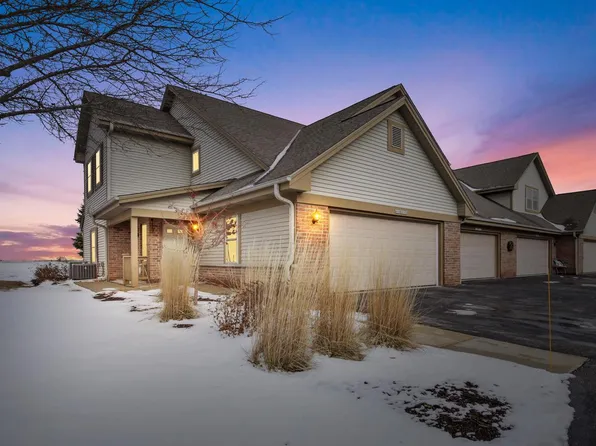 W170N5574 Ridgewood DRIVE, Menomonee Falls, WI 53051