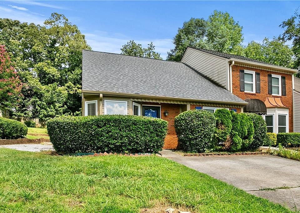 1st image of 1140 Magnolia Way SE