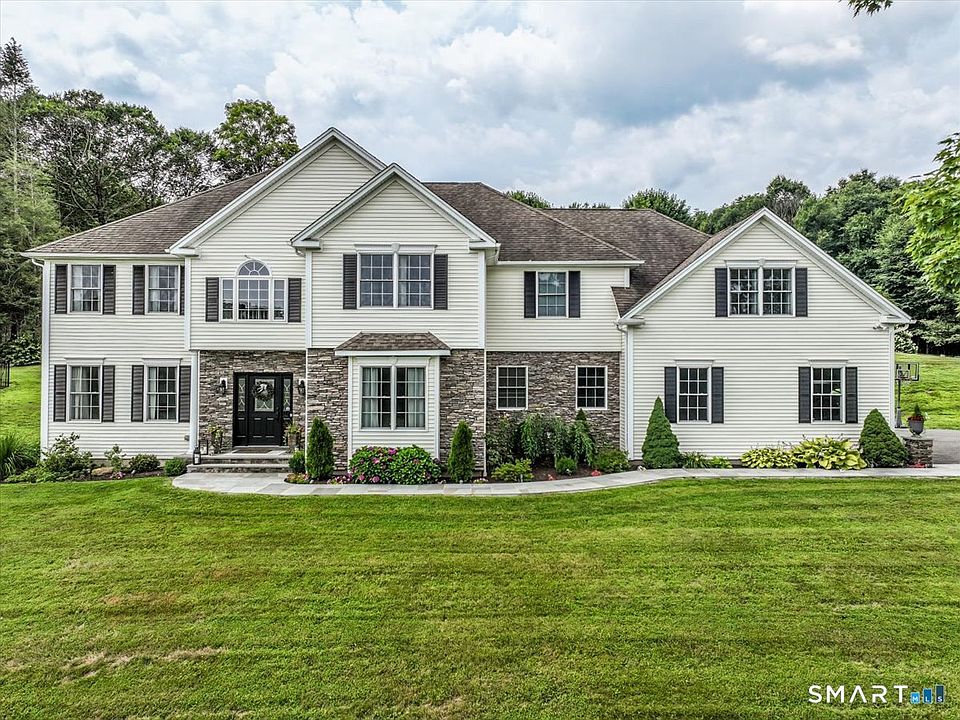 1st image of 55 Country Woods Lane