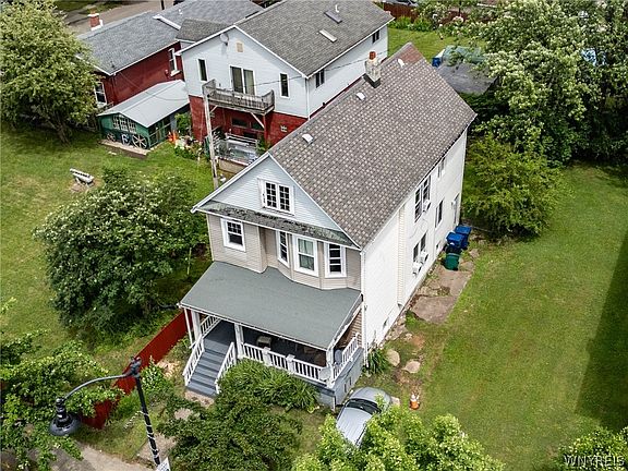 3rd image of 2328 S Park Ave