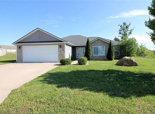 106 Ridge Ct, Waynesville, MO 65583