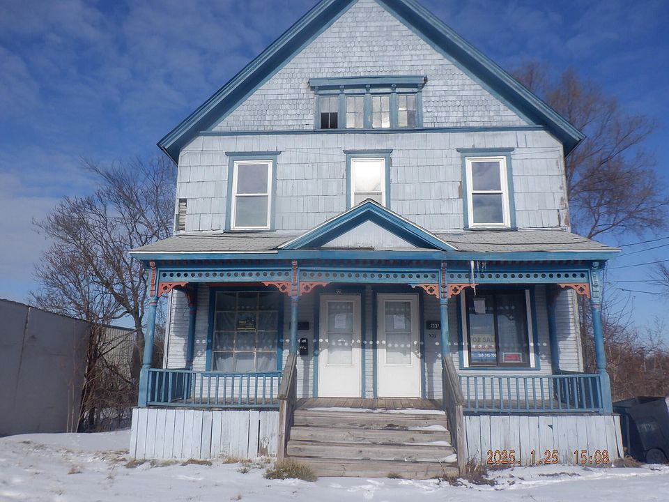1st image of 229 E Michigan Ave