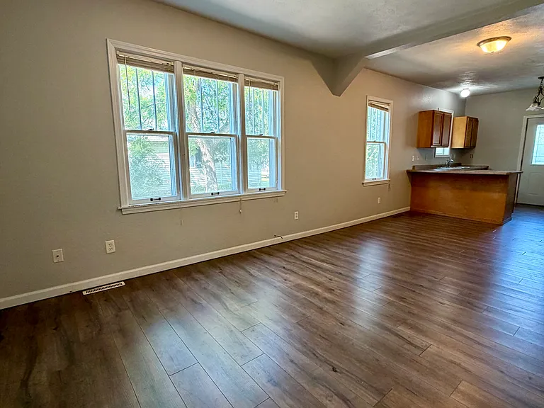 1242 Dakota Ave S #1242 — Photo 7