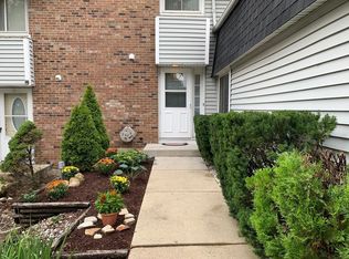 192 Roberts Rd, Bolingbrook, IL 60440