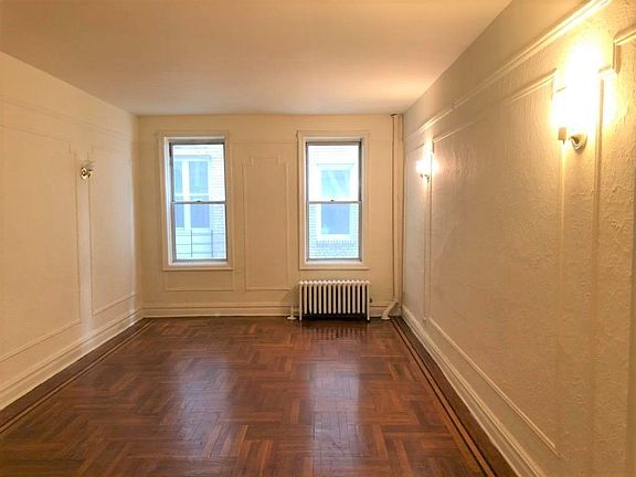 2nd image of 30 Daniel Low Ter APT 3G