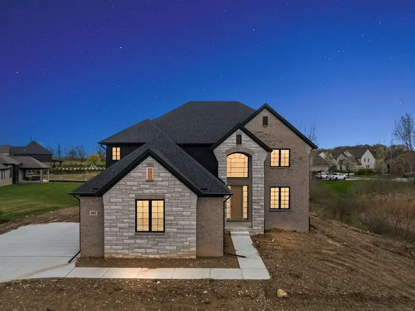 822 Westlake Ave, Oxford, MI 48371