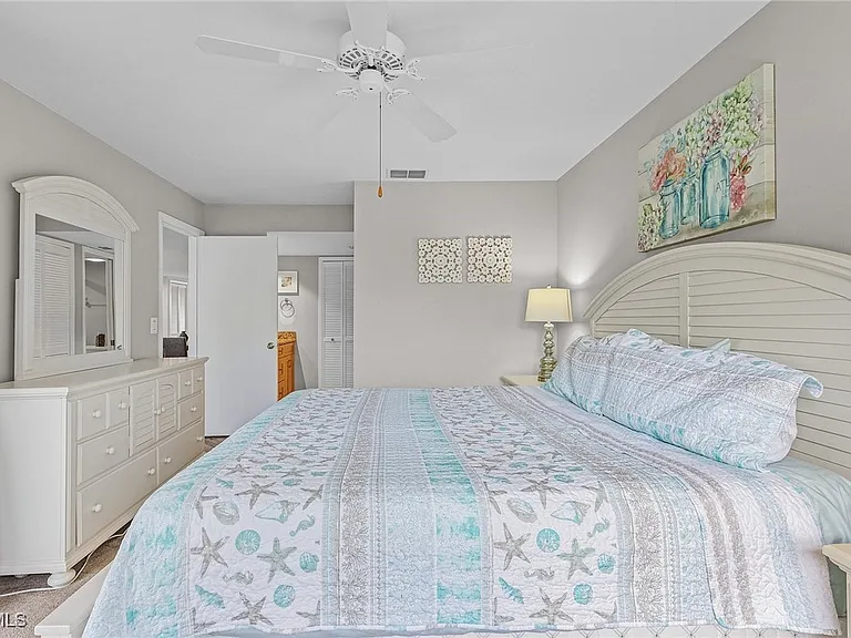 4205 SE 19th Ave #202 — Photo 16