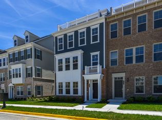 17369 Redshank Rd, Dumfries, VA 22026