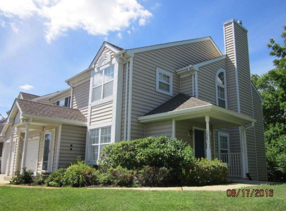 Corner Unit Main Door