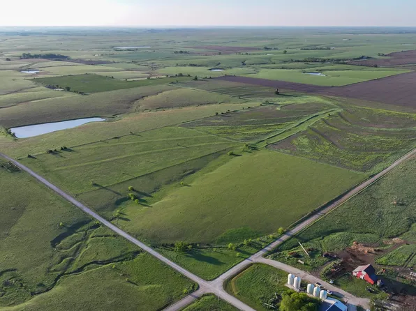 2651 Cc Ave, Burdick, KS 66838