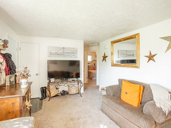 4th image of 2802 N Smith St