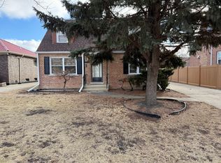 7825 Nora Ave, Niles, IL 60714