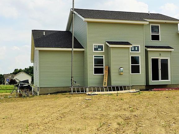 5th image of 10385 Carrousel Woods Dr