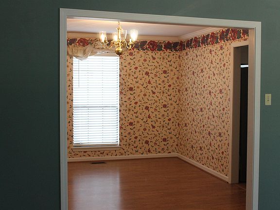 5th image of 4209 Deer Park Dr