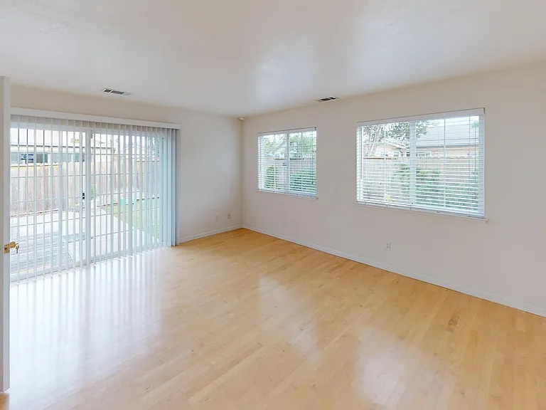 602 Teredo Dr — Photo 7