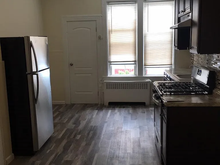 1211 63rd St #2R — Photo 13