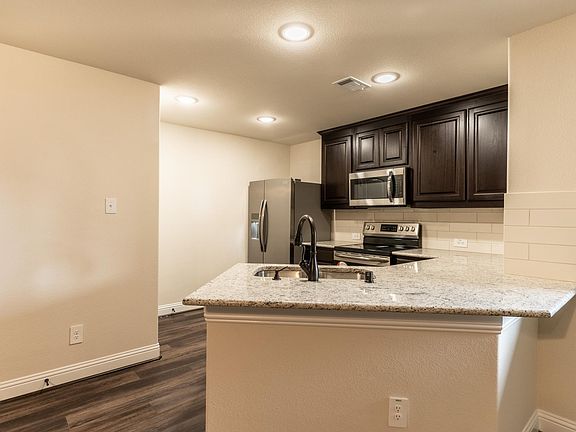 4th image of 6814 Topaz Dr