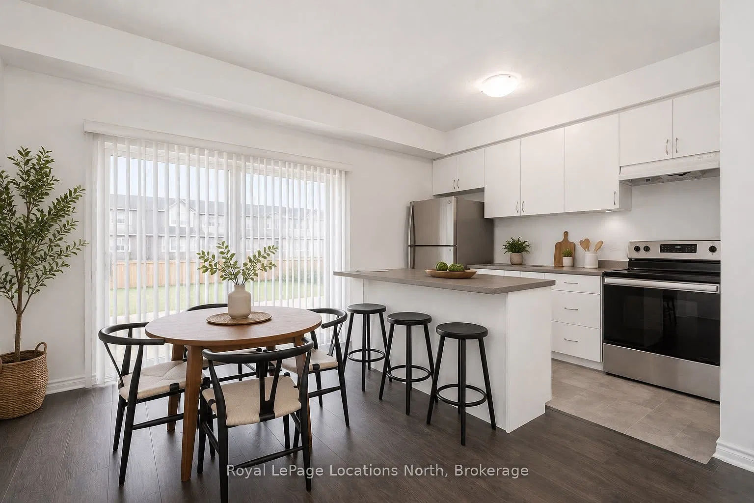 3 bed, $1,800 — Photo 4