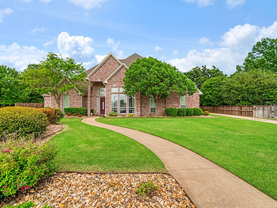 1st image of 3655 Darnell Dr