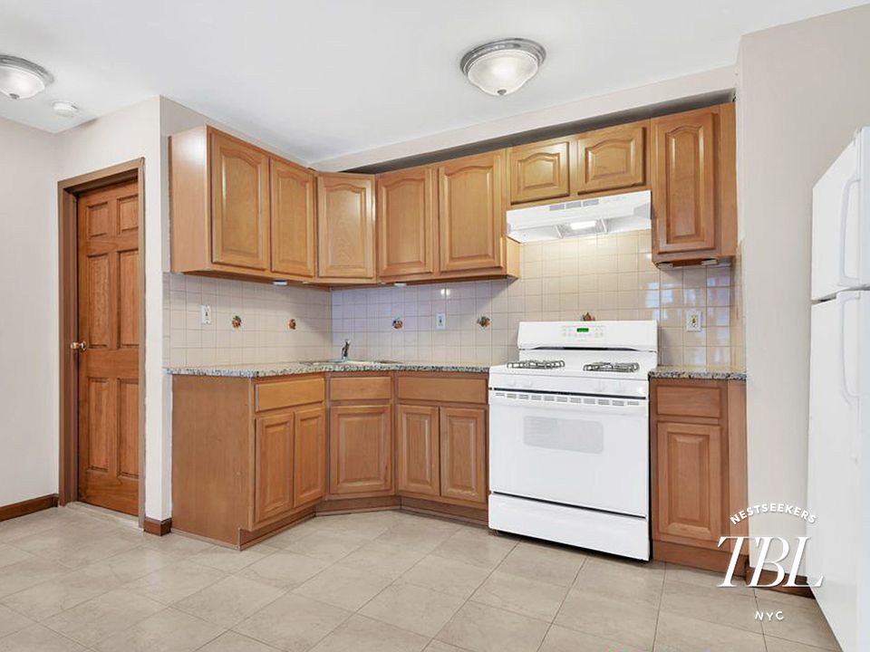 1st image of 10-43 47th Ave #2