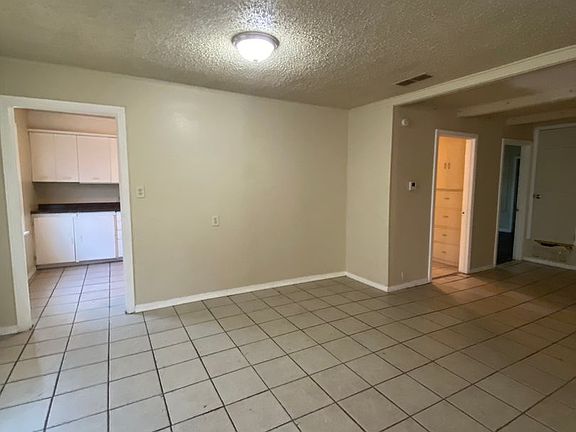 3rd image of 1717 47th St #A