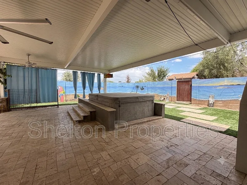 4 bed, 3.0 bath, 2000 sqft, $3,345 — Photo 2