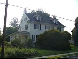 2nd image of 5810 Main St