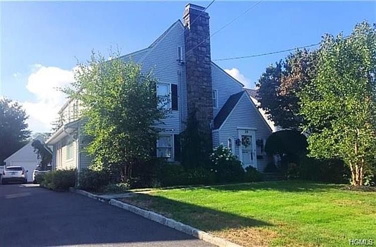 1st image of 39 Hazelton Dr