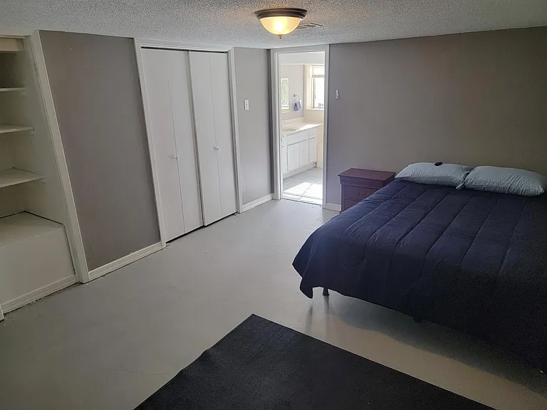 Pamela Ln — Photo 2