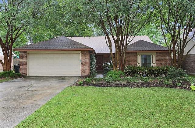 1st image of 408 Laurel Oak Dr