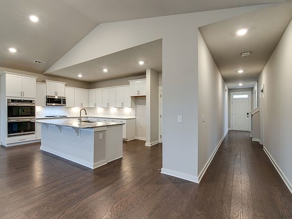 4th image of 952 Orchid Pl Lot 573