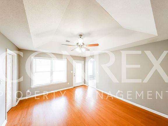 3rd image of 15787 Panther Dr
