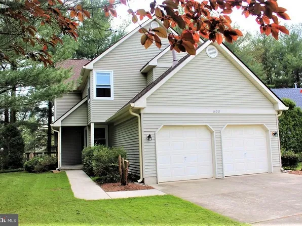 608 Quincy Ct, Glassboro, NJ 08028