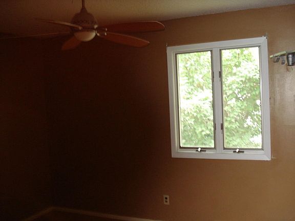 5th image of 904 24th St